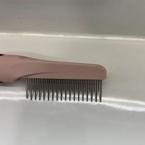 Self Grooming Cat Brunch/Comb